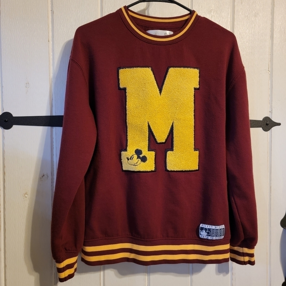 Disney Sweater Mickey Preppy Style Varsity Core Throwback Patch Size Medium